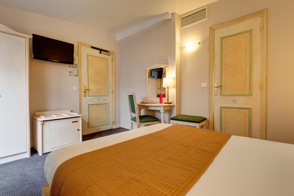 Hotel Louvre Sainte Anne Paris Eksteriør billede